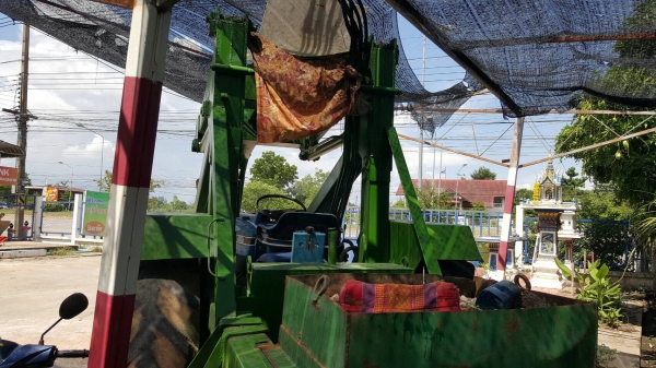 ขาย เฉพาะตัวคีบ ของสามารถเกษตรยนต์ มีมือคีบให้ครบ บุ้งกี๋ไม่ให้นะครับ