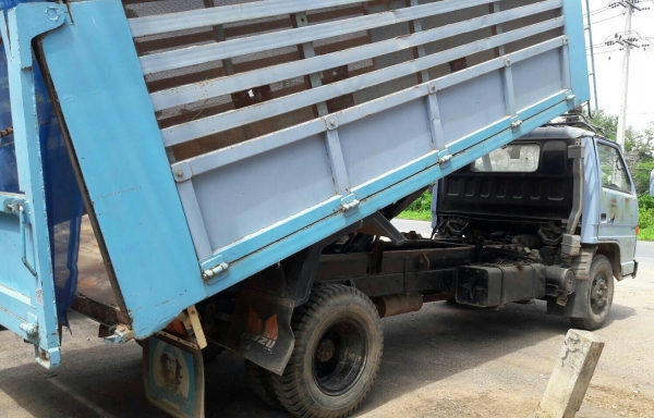 หกล้อ อีซูชุ NPR110 ดั้มเกษตร สภาพดีพร้อมใช้งาน ทะเบียนพร้อมโอน