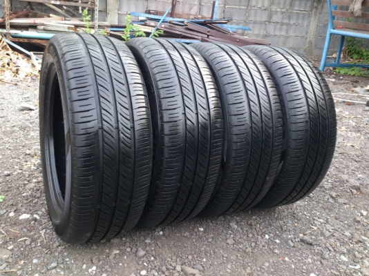 ขายยาง DUNLOP  205/55R16 ยางปี15 ดอกยางสดหนาเท่ากันไม่แตกลายไม่ร้าวไม่กินข้างไม่มีปะ สวยๆ  จำนวน 1 ชุด
