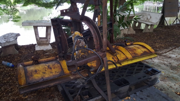 ผานดั้น กว้าง .55 x 1.98  ช.ม ปรับเอียงช้ายขวาได้