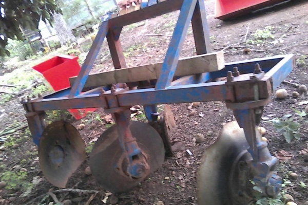 ขายตามสภาพผานยกร่อง รถไถฟอร์ด