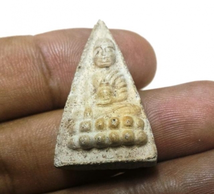 พระพุทโธน้อย แม่ชีบุญเรือน เนื้อเดิมดูง่าย หายากแล้วครับ