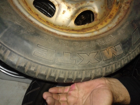 ล้ออะไหล่ รถยนต์ Honda civic (เตารีด)