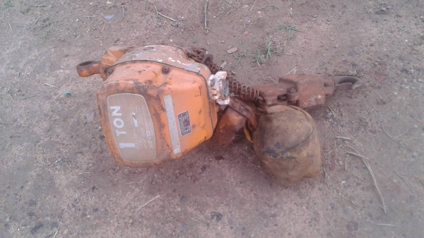 ขาย รอกโช่ไฟฟ้า KITO แบบสาวขึ้นลง จำนวนมาก ขนาดตั้งแต่ 500 กิโล1,000 กิโล1,500 กิโลมี ถึง 50 ตันครับ ราคา13,000-38,000-500,000