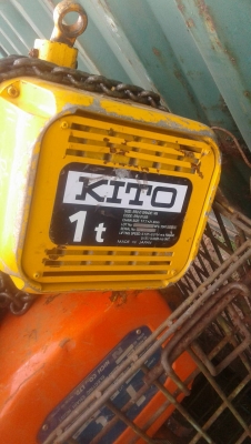 ขาย รอกโช่ไฟฟ้า KITO แบบสาวขึ้นลง จำนวนมาก ขนาดตั้งแต่ 500 กิโล1,000 กิโล1,500 กิโลมี ถึง 50 ตันครับ ราคา13,000-38,000-500,000