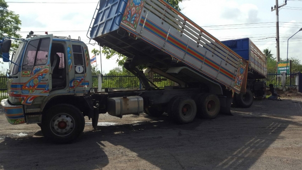 ขายด่วน HINO สิงค์ เครื่อง jo 260 แรง สภาพดี แม่-ลูก