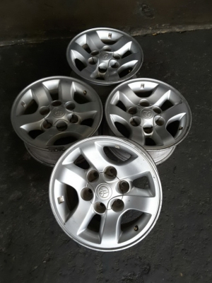 ล้อ Tiger d4d  ขอบ15 กว้าง7 สภาพดี 1ชุด