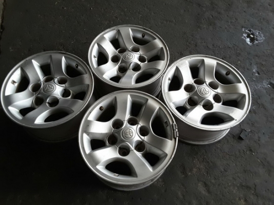 ล้อ Tiger d4d  ขอบ15 กว้าง7 สภาพดี 1ชุด