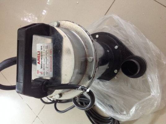 ปั๊มไดโว่ 1.5นิ้ว ยี่ห้อ ARELI บอดี้สแตนเลส 370W สภาพใหม่ ยังไม่เคยใช้งาน