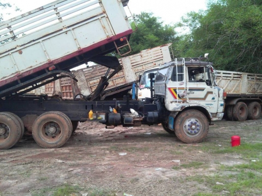 ขายรถดั้ม2เพลา KT725 เครื่องEH700 สโลกลาง เครื่องดี แคชซีสวย ภาษีเต็ม เอกสารถูกต้อง เล่มทะเบียนพร้อมโอน ราคา360,000 สนใจโทร 090-8588220คุณนะ 093-3258446คุณบิว หรือเข้าดูสินค้าอื่นๆได้ที่ www.narong2truck.com หรือ www.truck.in.th/498 หรือเพจFacebook ณรงค์