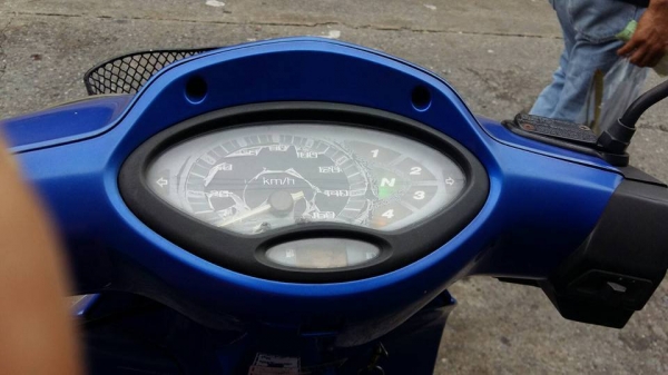 Wave 125 s ปี 47 เครื่องเดิม แน่นๆ มีเล่ม เอกสารครบเอกสารครบ  โทร. 02-9165022,099-0812001