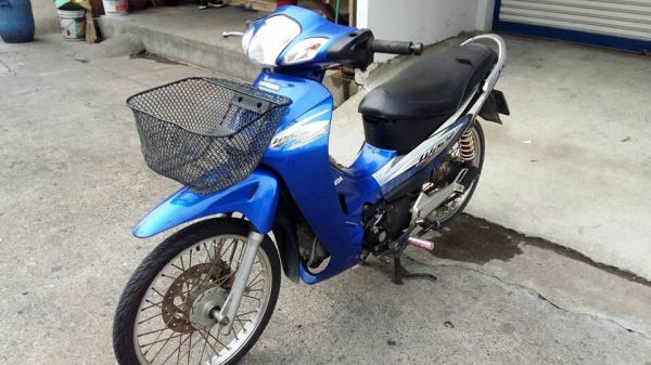 Wave 125 s ปี 47 เครื่องเดิม แน่นๆ มีเล่ม เอกสารครบเอกสารครบ  โทร. 02-9165022,099-0812001
