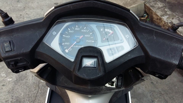 Airblade ปี 50 ล้อแม็ค สีเทา รถบ้าน เครื่องเดิม มีเล่ม เอกสารพร้อม ภาษีเกิน 3 ปี โทร. 02-9165022,099-0812001