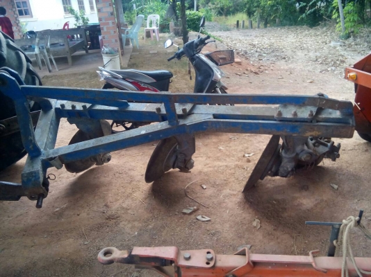 ปิดการขายแล้วคับไป จ.ตรัง ขายรถไถ่ฟอร์ด  6640  2เพลา สภาพสวยๆ พร้อมใช้งาน เอกสารใบอินวอย..