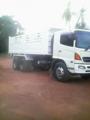 hino 260