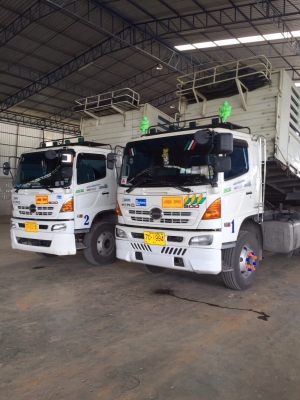 ขายแม่-ลูก344แรงซีรี่ส์500มี2พ่วงปี54กับปี57 สภาพสวยมากไมล์วิ่งน้อย สีเดิมๆจากห้าง ดั๊มพ์สามมิตรลอนเฉียงลูกสามคานแท้