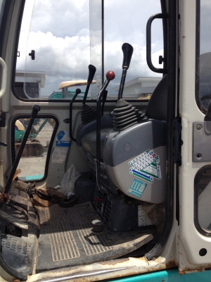 SALE___แบคโฮ KOMATSU PC40-7E (เครื่องดำ) เก่านอก จากJanpan สภาพเดิมๆ สวย พร้อมใช้งาน SALE___แบคโฮ KOMATSU PC40-7E (เครื่องดำ) เก่านอก จากJanpan สภาพเดิมๆ สวย พร้อมใช้งาน