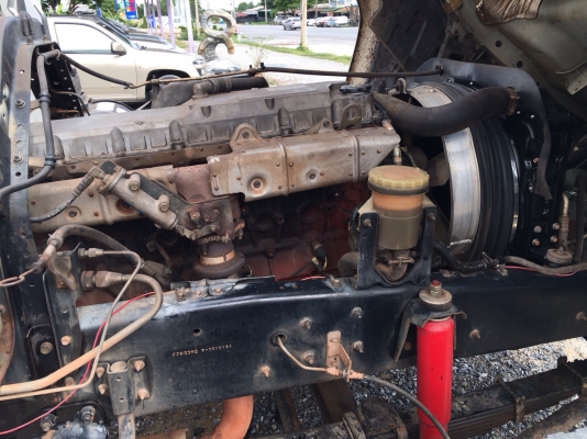 ขายรถบรรทุกตู้แห้ง 6 ล้อ ISUZU FTR เครื่อง 200 แรง ปี 45 ตู้แห้งยาว 6.50 เมตร ไมล์ 26x,xxx รถสวยพร้อมใช้งาน ทะเบียนพร้อม