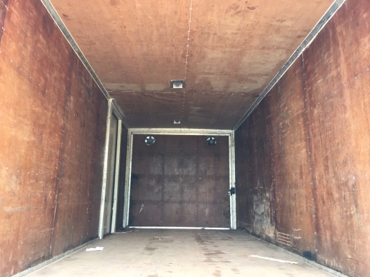 ขายรถบรรทุกตู้แห้ง 6 ล้อ ISUZU FTR เครื่อง 200 แรง ปี 45 ตู้แห้งยาว 6.50 เมตร ไมล์ 26x,xxx รถสวยพร้อมใช้งาน ทะเบียนพร้อม