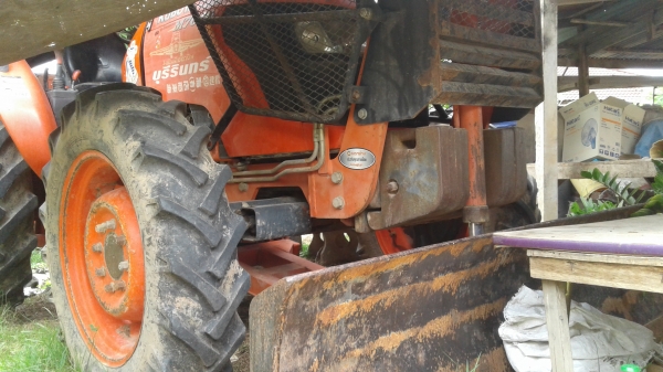 ขายตามสภาพรถไถ คูโบต้า 70 แรง ใช้งานปกติชุดโอนพร้อม ชั่วโมงรถ 45229 ปี 53 ขายตามสภาพรถไถ คูโบต้า 70 แรง ใช้งานปกติชุดโอนพร้อม ชั่วโมงรถ 45229 ปี 53