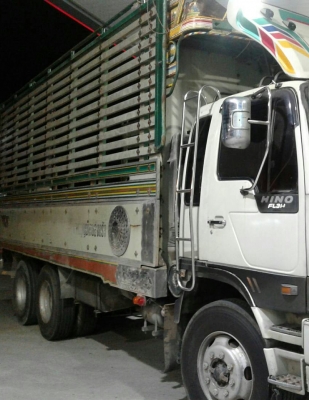 สิบล้อ ฮีโน่ FL3M 240ปี39 เครืองเกียร์เดิมๆ เพาเดียว ช่วงยาว6.50ม สภาพดีสวยเดิมๆพร้อมใช้งาน ทะเบียนพร้อมโอน