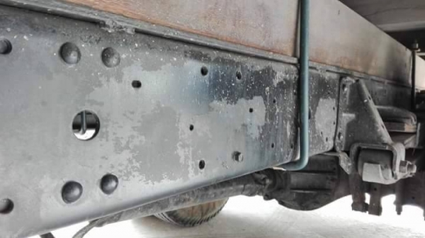 ขายรถ6ล้อ ยาว5เมตร 120ปี44 ฝาขาว เครื่องดี เฟืองท้ายใหญ่ เอกสารถูกต้อง เล่มทะเบียนพร้อมโอน ราคา480,000 สนใจโทร 090-8588220คุณนะ 093-3258446คุณบิว หรือเข้าดูสินค้าอื่นๆได้ที่ www.narong2truck.com หรือ www.truck.in.th/498 หรือเพจFacebook ณรงค์ ซื้อขายรถมือส