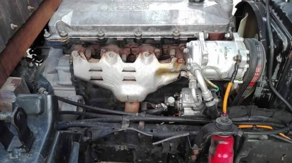 ขายรถ6ล้อ ยาว5เมตร 120ปี44 ฝาขาว เครื่องดี เฟืองท้ายใหญ่ เอกสารถูกต้อง เล่มทะเบียนพร้อมโอน ราคา480,000 สนใจโทร 090-8588220คุณนะ 093-3258446คุณบิว หรือเข้าดูสินค้าอื่นๆได้ที่ www.narong2truck.com หรือ www.truck.in.th/498 หรือเพจFacebook ณรงค์ ซื้อขายรถมือส