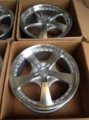 ล้อลาย W-Work LS105 ขอบ17 สภาพสวย ไม่มีซ่อม ราคาไม่แพง