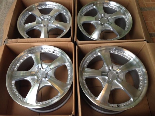 ล้อลาย W-Work LS105 ขอบ17 สภาพสวย ไม่มีซ่อม ราคาไม่แพง