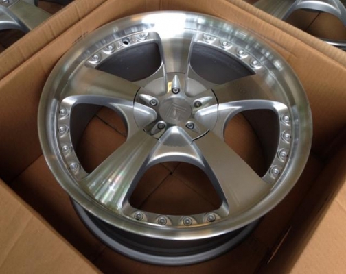 ล้อลาย W-Work LS105 ขอบ17 สภาพสวย ไม่มีซ่อม ราคาไม่แพง