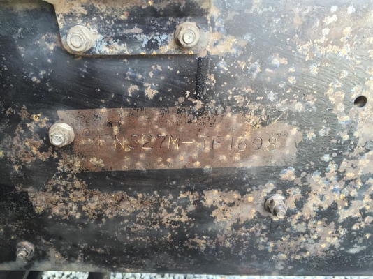 ขาย 10 ล้อ MITSUBISHI FUSO เครื่อง 170 แรงเทอร์โบ  FN527 เพลาเดียว ยาว 6 ม.  ปี 2004 - 2547 ยางเรเดียล ยาง 11 ขอบ 22 นิ้ว ล้อแม็ก 10 วง เครื่องกำลังดี เกียร์เข้าง่าย ขับดี พวงมาลัยเพาเวอร์ แอร์เย็น กระจกไฟฟ้า เบรดทิฟฟี่ คัดซีสวยมาก รถไม่มีผุ  รถสภาพเดิมๆ