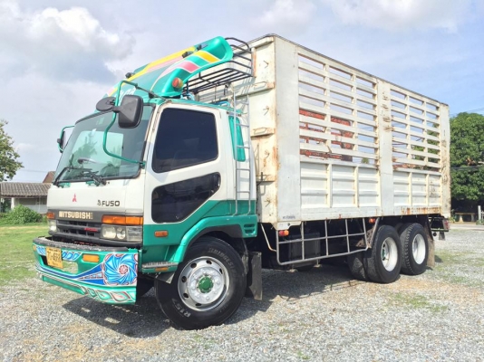 ขาย 10 ล้อ MITSUBISHI FUSO เครื่อง 170 แรงเทอร์โบ  FN527 เพลาเดียว ยาว 6 ม.  ปี 2004 - 2547 ยางเรเดียล ยาง 11 ขอบ 22 นิ้ว ล้อแม็ก 10 วง เครื่องกำลังดี เกียร์เข้าง่าย ขับดี พวงมาลัยเพาเวอร์ แอร์เย็น กระจกไฟฟ้า เบรดทิฟฟี่ คัดซีสวยมาก รถไม่มีผุ  รถสภาพเดิมๆ