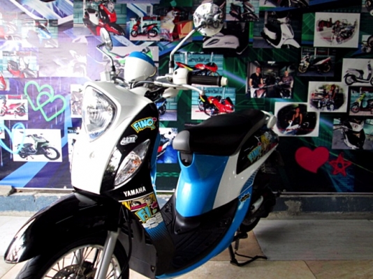 Fino i ลายแฟร์ชั่น สีขาวฟ้า ระบบหัวฉีด ช่วยประหยัดน้ำมัน เครื่องยนต์เดิมๆจากศูนย์ แถม 3 รายการ