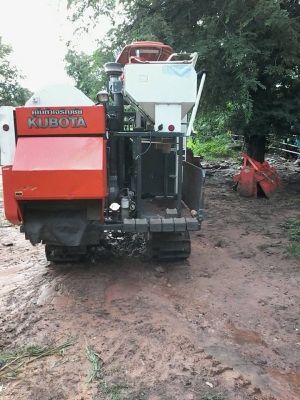 รถเกี่ยวข้าว