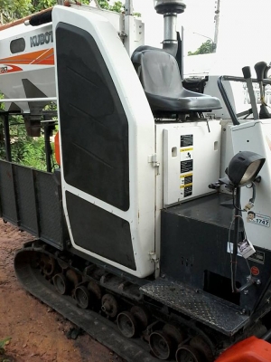 รถเกี่ยวข้าว