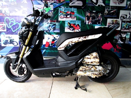 zoomer x  สีดำ ตัวท๊อปคอมบายเบรค เครื่องยนต์เดิมๆจากศูนย์ระบบหัวฉีด PGM FI ประหยัดน้ำมัน แถม 3 รายการ 33900