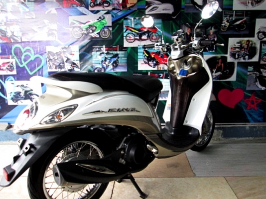 Fino i ลายพรีเมี่ยม สีขาวนํ้าตาล ระบบหัวฉีด ช่วยประหยัดน้ำมันขั้นเทพ เครื่องยนต์เดิมๆจากศูนย์ แถม 3 รายการ 24900