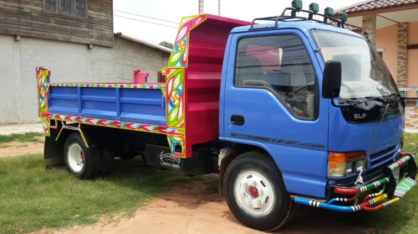 ขายด่วน6ล้อดั้ม120ฝาขาว สภาพพร้อมใช้สุดๆโทร0856842587