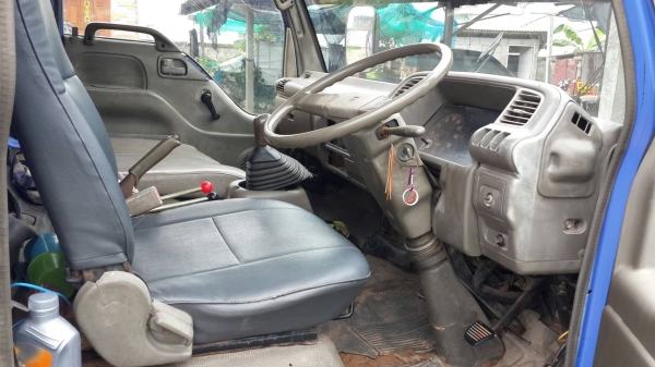 ขายด่วน6ล้อดั้ม120ฝาขาว สภาพพร้อมใช้สุดๆโทร0856842587