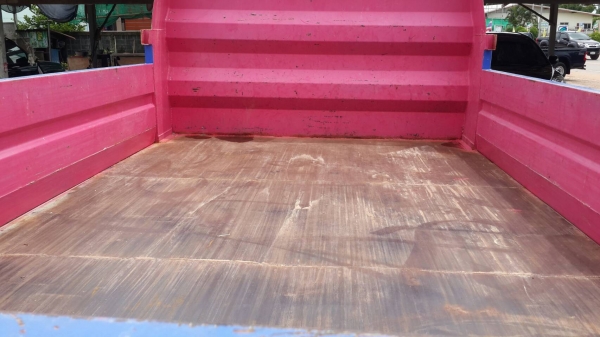 ขายด่วน6ล้อดั้ม120ฝาขาว สภาพพร้อมใช้สุดๆโทร0856842587