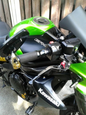 ER6N จดปี2012 โฉมปี2013 ABS รถมือเดียว สีเดิม ไมล์ 23,xxx โล แท้ไม่มีกรอ ของแต่งแน่น ER6N จดปี2012 โฉมปี2013 ABS รถมือเดียว สีเดิม ไมล์ 23,xxx โล แท้ไม่มีกรอ ของแต่งแน่น