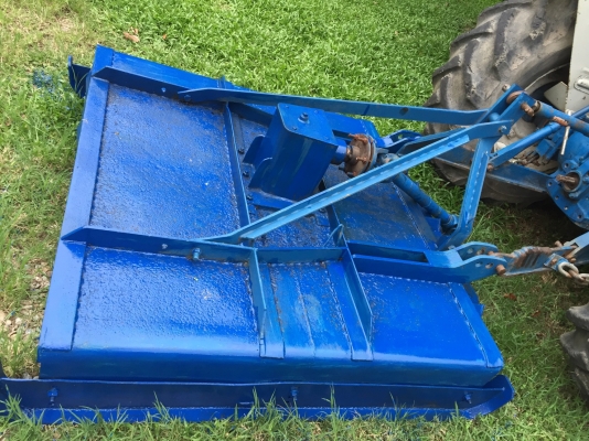 เครื่องตัดหญ้า ขนาด 1.70 ม. พร้อมยอย ของไคเฮงหลี ใช้ดี คนขายใช้เอง ใช้สำหรับรถไถฟอร์ด สอบถามรายละเอียดได้ครับ