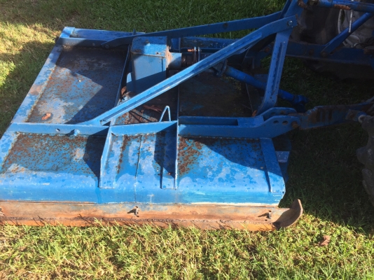 เครื่องตัดหญ้า ขนาด 1.70 ม. พร้อมยอย ของไคเฮงหลี ใช้ดี คนขายใช้เอง ใช้สำหรับรถไถฟอร์ด สอบถามรายละเอียดได้ครับ