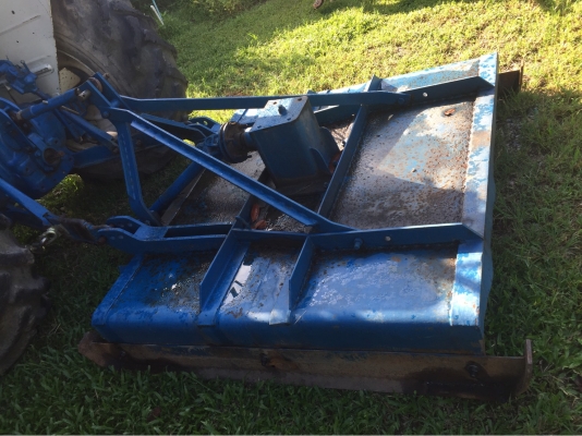 เครื่องตัดหญ้า ขนาด 1.70 ม. พร้อมยอย ของไคเฮงหลี ใช้ดี คนขายใช้เอง ใช้สำหรับรถไถฟอร์ด สอบถามรายละเอียดได้ครับ