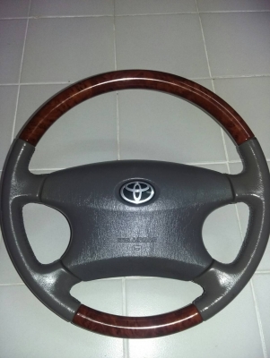 พวงมาลัยโตโยต้าวงละ 2200 มีลายไม้แดงกับลายไม้ดำ สนใจโทรติดต่อ 0832644434 พวงมาลัยโตโยต้าวงละ 2200 มีลายไม้แดงกับลายไม้ดำ สนใจโทรติดต่อ 0832644434