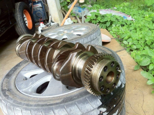 ขายเพลาข้อเหวี่ยง อีซูซุ NPR-120