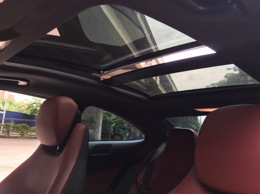 benz c180 coupe สีขาว ปี 2012 amg ท็อปสุดออฟชั่นเต็ม