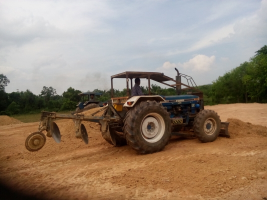 ปิดการขายเรียบร้อยคับขอบคุณท่านใหญ่ใจดีจากจังหวัดตรัง ขายรถไถ่ฟอร์ด 6610  แท้ 2เพลา . คานหน้าคาราโร่ รถสวยมาก ๆ เดิมๆทั้งคัน  พร้อมใช้งาน...