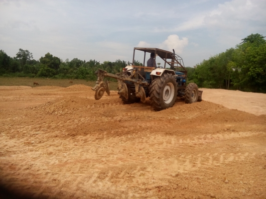 ปิดการขายเรียบร้อยคับขอบคุณท่านใหญ่ใจดีจากจังหวัดตรัง ขายรถไถ่ฟอร์ด 6610  แท้ 2เพลา . คานหน้าคาราโร่ รถสวยมาก ๆ เดิมๆทั้งคัน  พร้อมใช้งาน...