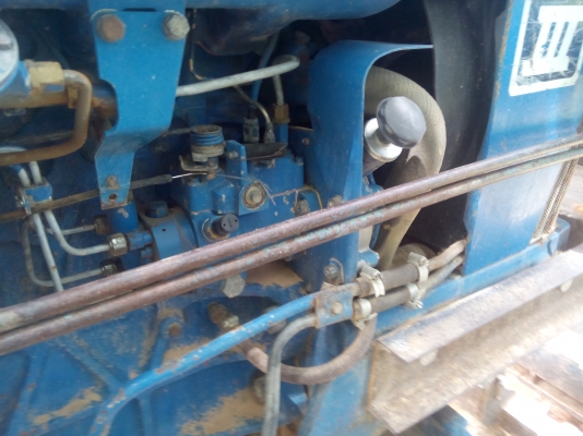 ปิดการขายเรียบร้อยคับขอบคุณท่านใหญ่ใจดีจากจังหวัดตรัง ขายรถไถ่ฟอร์ด 6610  แท้ 2เพลา . คานหน้าคาราโร่ รถสวยมาก ๆ เดิมๆทั้งคัน  พร้อมใช้งาน...